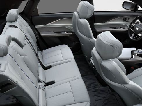 New 2027 Cadillac Lyriq Sport w/ LPO, Floor Liner Package AWD/4WD image 37