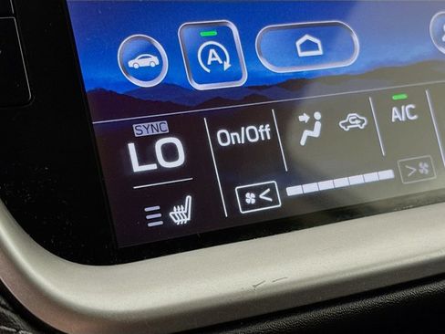 Used 2022 Subaru Outback Premium AWD/4WD image 22