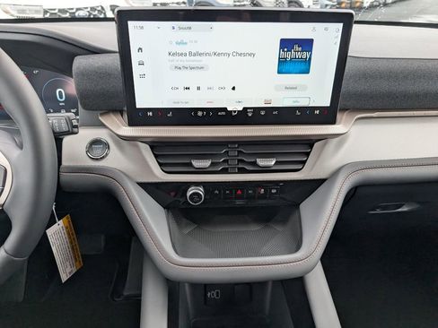 New 2026 Ford Explorer Active image 13