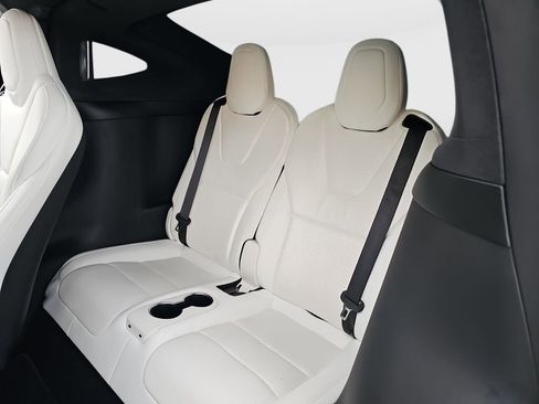 Used 2022 Tesla Model X Plaid image 22