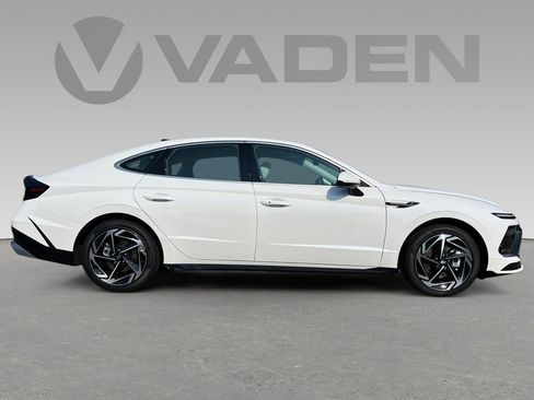 New 2026 Hyundai Sonata SEL image 2