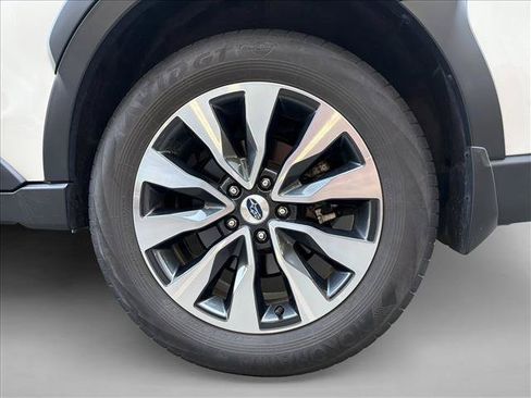 Used 2024 Subaru Outback Limited AWD/4WD image 8