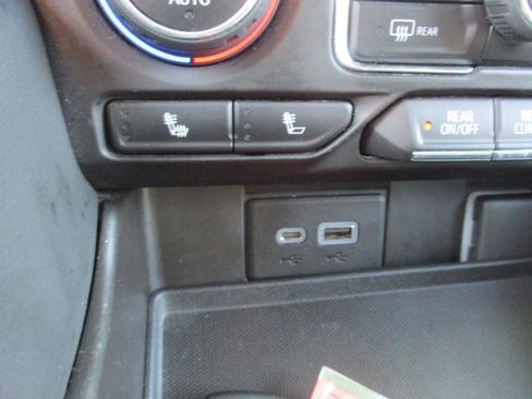Used 2021 Chevrolet Tahoe RST AWD/4WD image 25