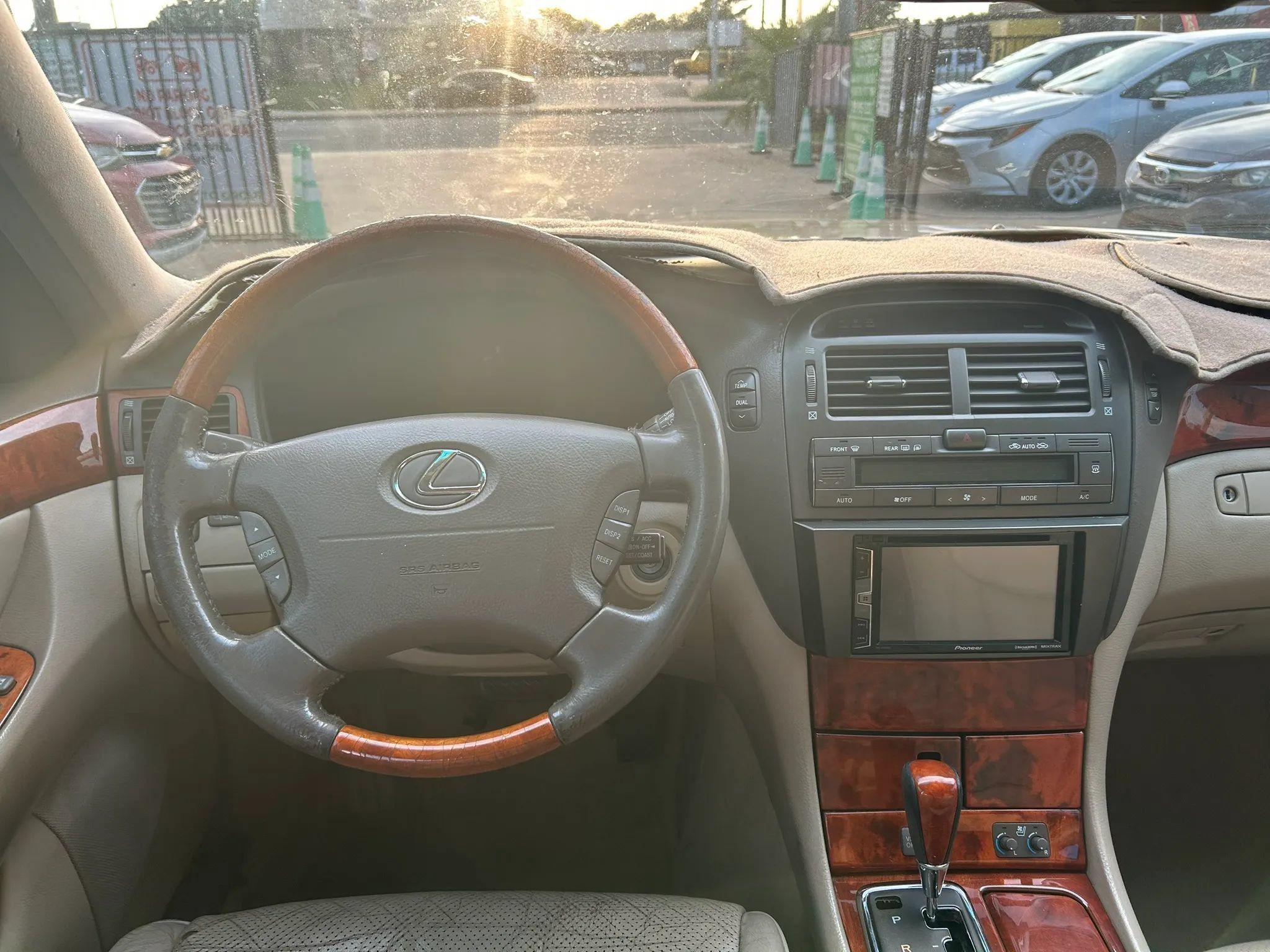 Used 2003 Lexus LS 430 RWD image 19