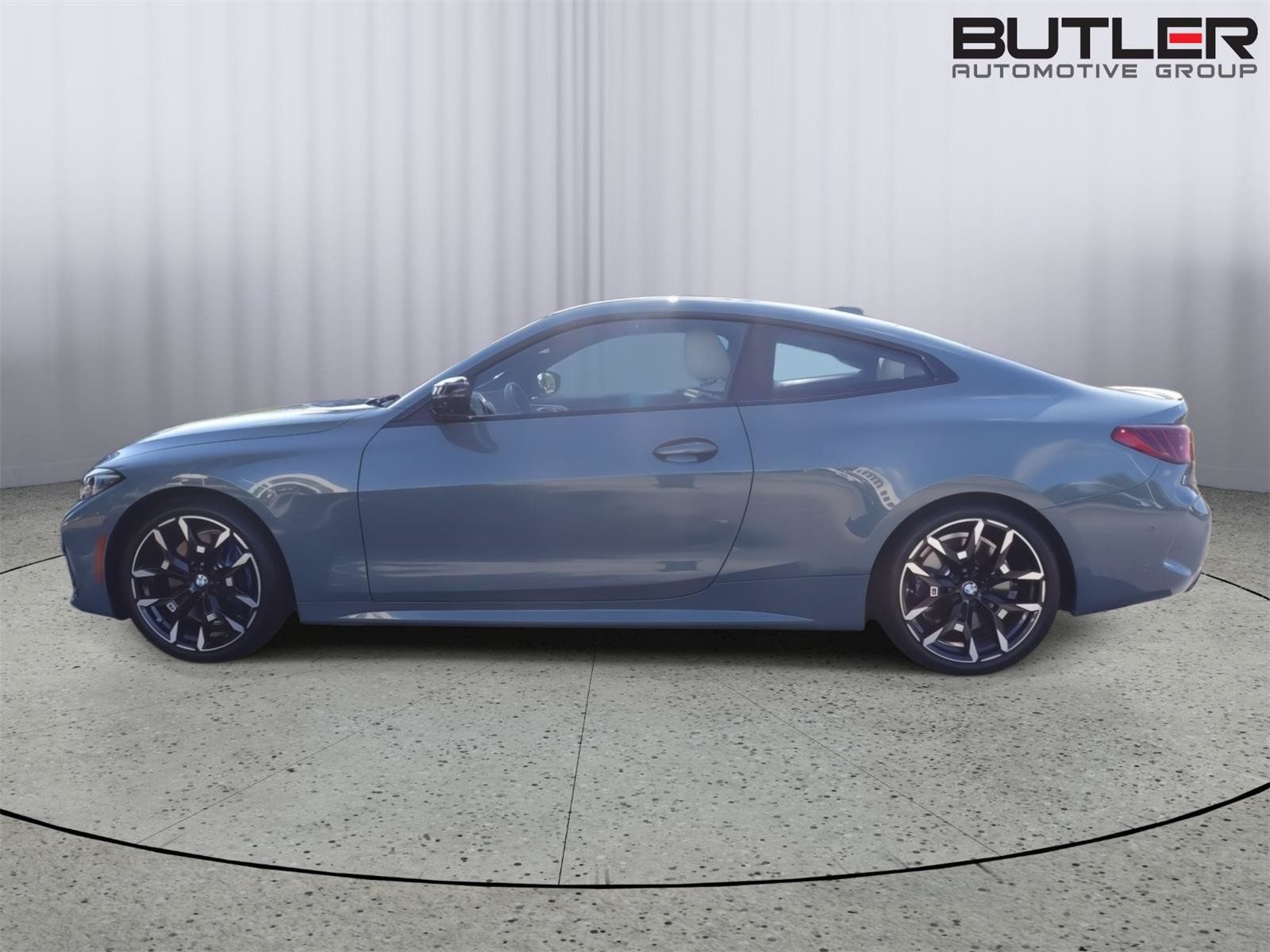 Used 2025 BMW M440i Coupe w/ Parking Assistance Package RWD image 3