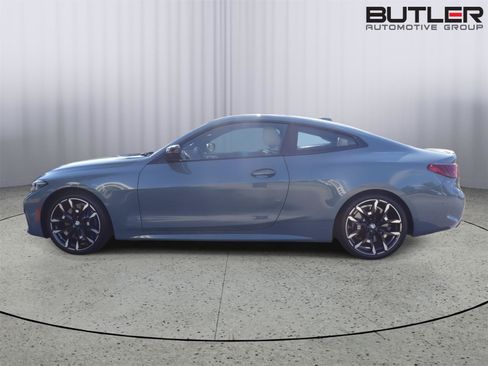 Used 2025 BMW M440i Coupe w/ Parking Assistance Package RWD image 3