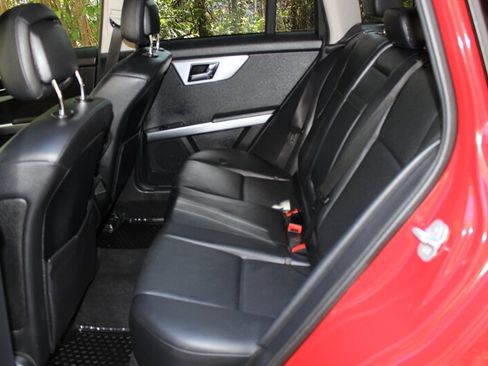 Used 2010 Mercedes-Benz GLK 350 4MATIC image 13