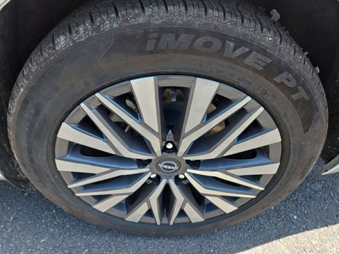 Used 2023 Nissan Altima 2.5 SV image 11