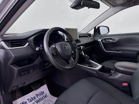 Certified 2025 Toyota RAV4 XLE AWD/4WD image 9