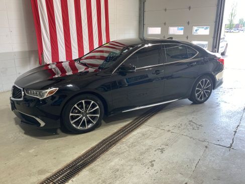 Used 2018 Acura TLX V6 SH-AWD w/ Technology Pkg image 1