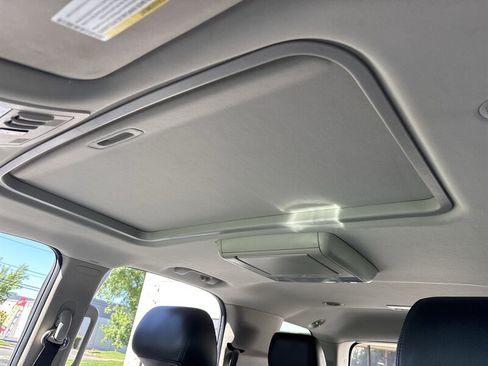 Used 2011 Chevrolet Tahoe LTZ RWD image 25