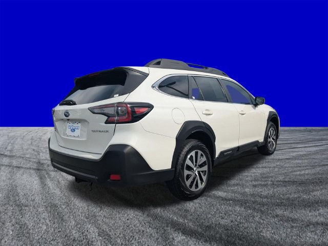 Used 2025 Subaru Outback Premium AWD/4WD image 3