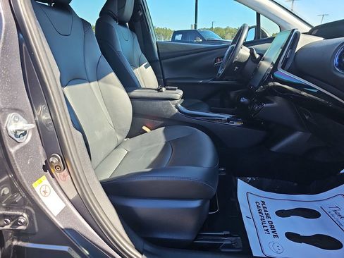 Used 2022 Toyota Prius Limited image 13