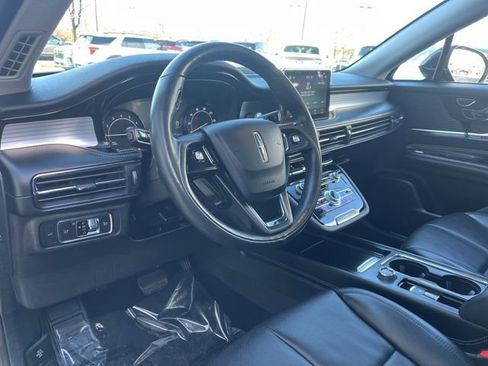 Used 2022 Lincoln Corsair Standard w/ Premium Package image 25