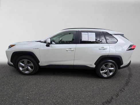Used 2021 Toyota RAV4 XLE Premium AWD/4WD image 6