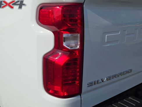 New 2026 Chevrolet Silverado 2500 W/T image 17