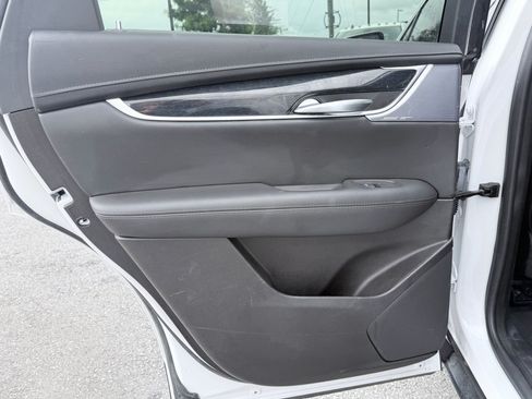 Used 2025 Cadillac XT5 Premium Luxury AWD/4WD image 31