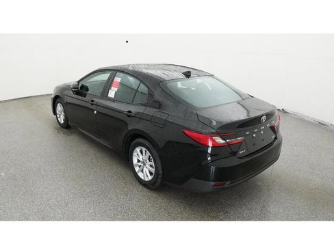 New 2026 Toyota Camry LE image 5