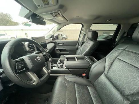 Used 2023 Toyota Tundra Limited w/ TRD Off-Road Package AWD/4WD image 4