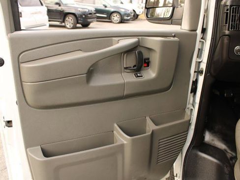 Used 2011 Chevrolet Express 2500 w/ Power Package RWD image 13