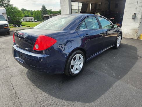 Used 2010 Pontiac G6 Sedan FWD image 4