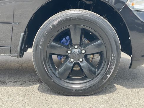 Used 2015 RAM 1500 Express RWD image 33