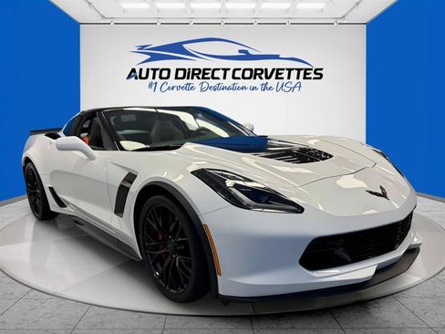 Used 2019 Chevrolet Corvette Z06 RWD image 3