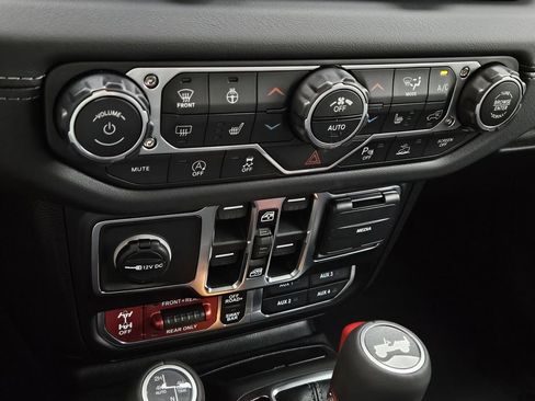 New 2026 Jeep Wrangler Unlimited Rubicon AWD/4WD image 20