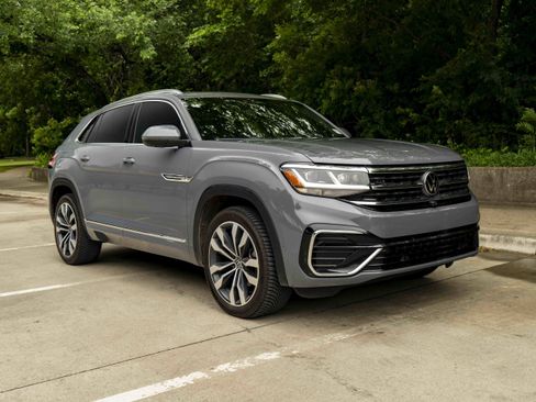 Used 2023 Volkswagen Atlas Cross Sport SEL Premium R-Line AWD/4WD image 2