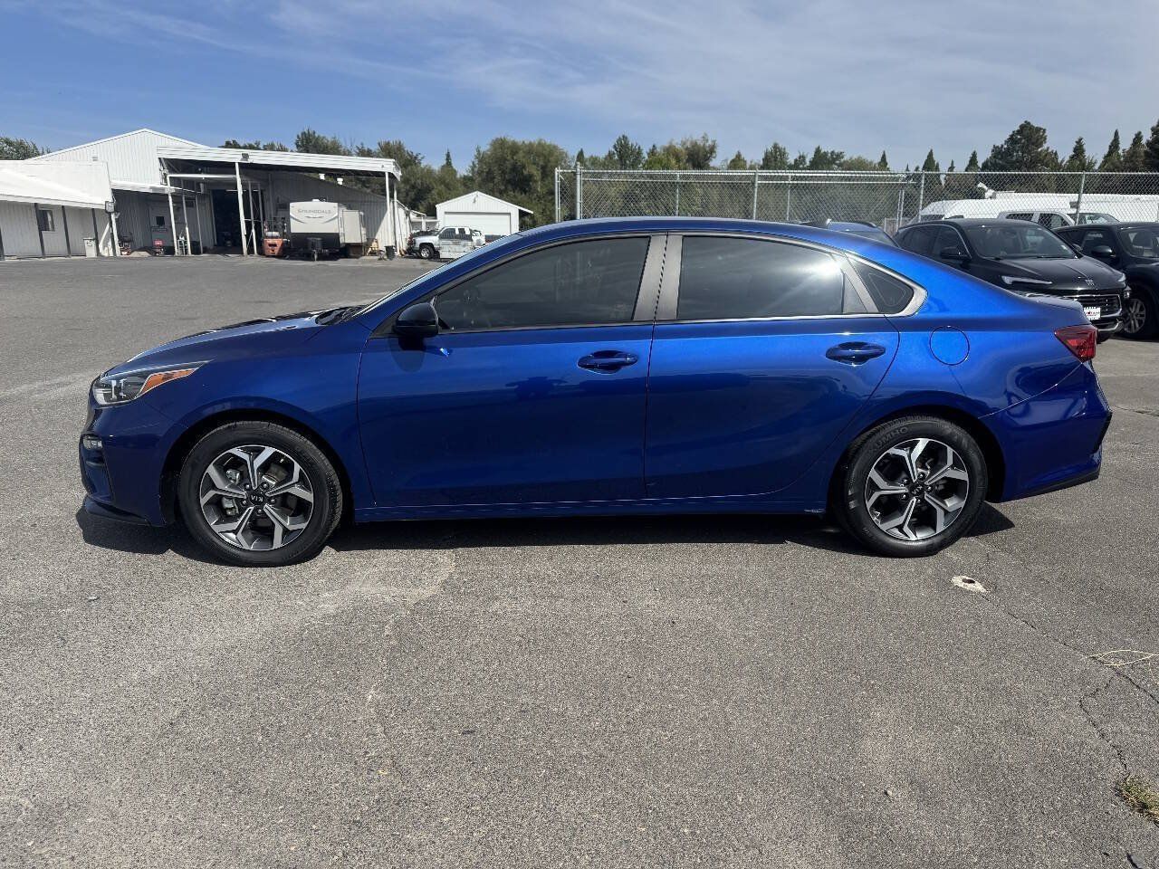 Used 2021 Kia Forte LXS FWD image 2