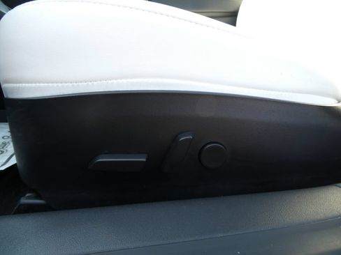 Used 2020 Tesla Model 3 Long Range AWD/4WD image 22