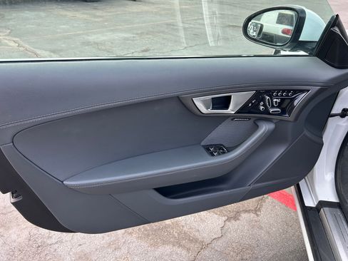 Used 2014 Jaguar F-TYPE Convertible RWD image 10