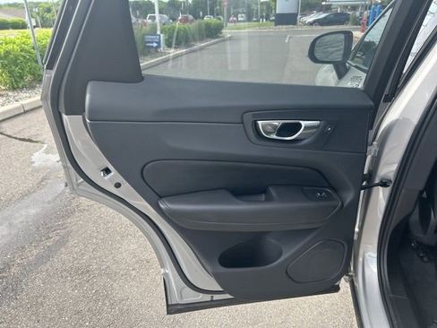 Certified 2025 Volvo XC60 B5 Plus w/ Climate Package AWD/4WD image 16
