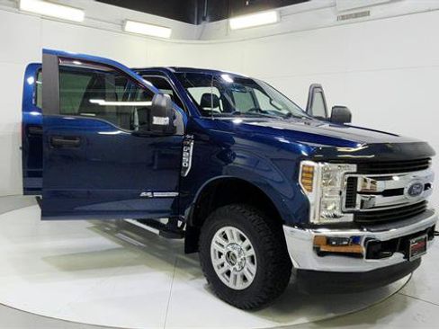 Used 2019 Ford F250 XL w/ STX Appearance Package AWD/4WD image 29