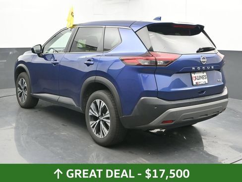 Used 2023 Nissan Rogue SV image 10