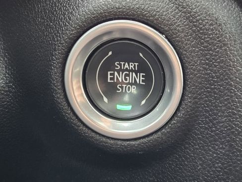 Used 2022 GMC Sierra 2500 Denali w/ Denali Ultimate Package image 12