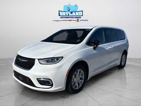 New 2026 Chrysler Pacifica Select image 31