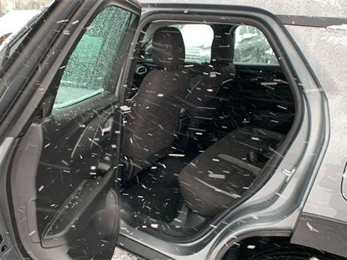 Used 2023 Chevrolet TrailBlazer LS image 17