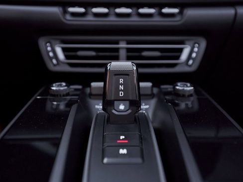 Used 2024 Porsche 911 Carrera GTS w/ Premium Package image 58