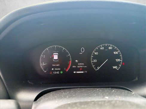 Used 2025 Honda HR-V LX image 9