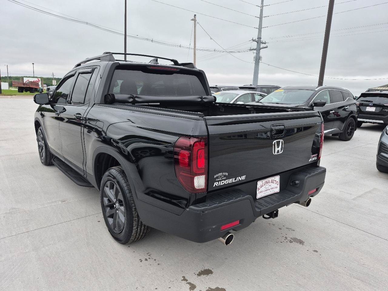 Used 2023 Honda Ridgeline Sport image 8