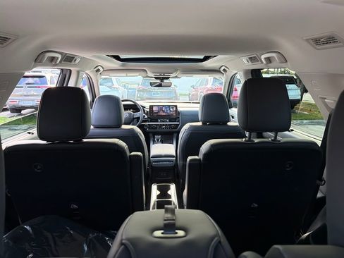 New 2026 Nissan Pathfinder SL w/ SL Premium Package FWD image 34