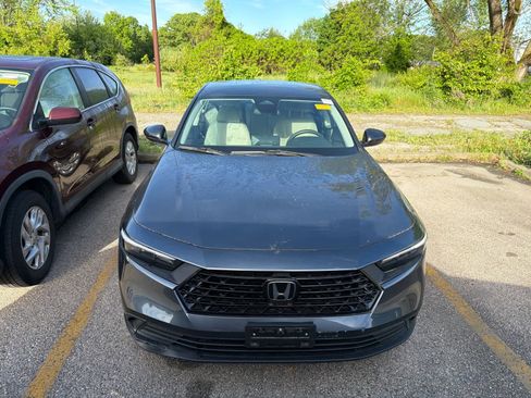 Used 2023 Honda Accord LX image 5
