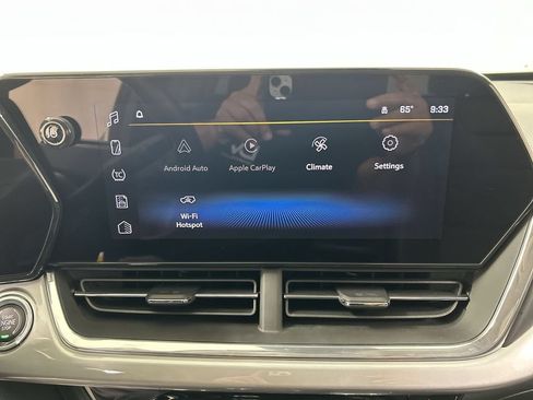 Certified 2024 Chevrolet Trax LT w/ Driver Confidence Package FWD image 14