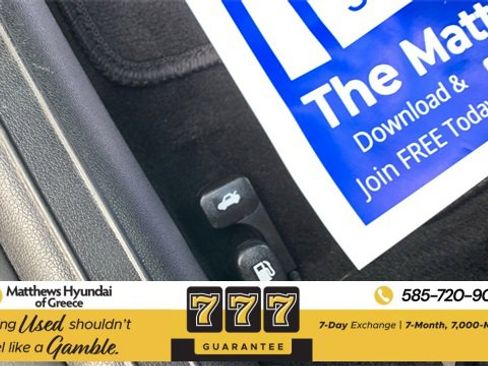 Used 2023 Hyundai Elantra SE image 22