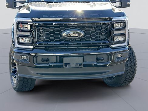 New 2026 Ford F250 Lariat w/ Black Appearance Package image 42