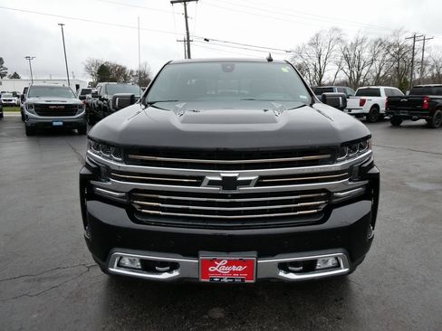 Used 2019 Chevrolet Silverado 1500 High Country w/ Technology Package image 12