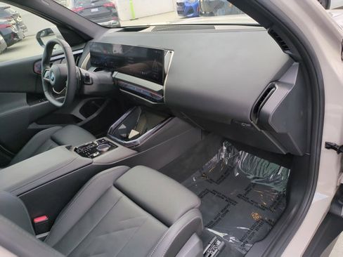 Certified 2025 BMW X3 xDrive30i w/ Premium Package AWD/4WD image 23