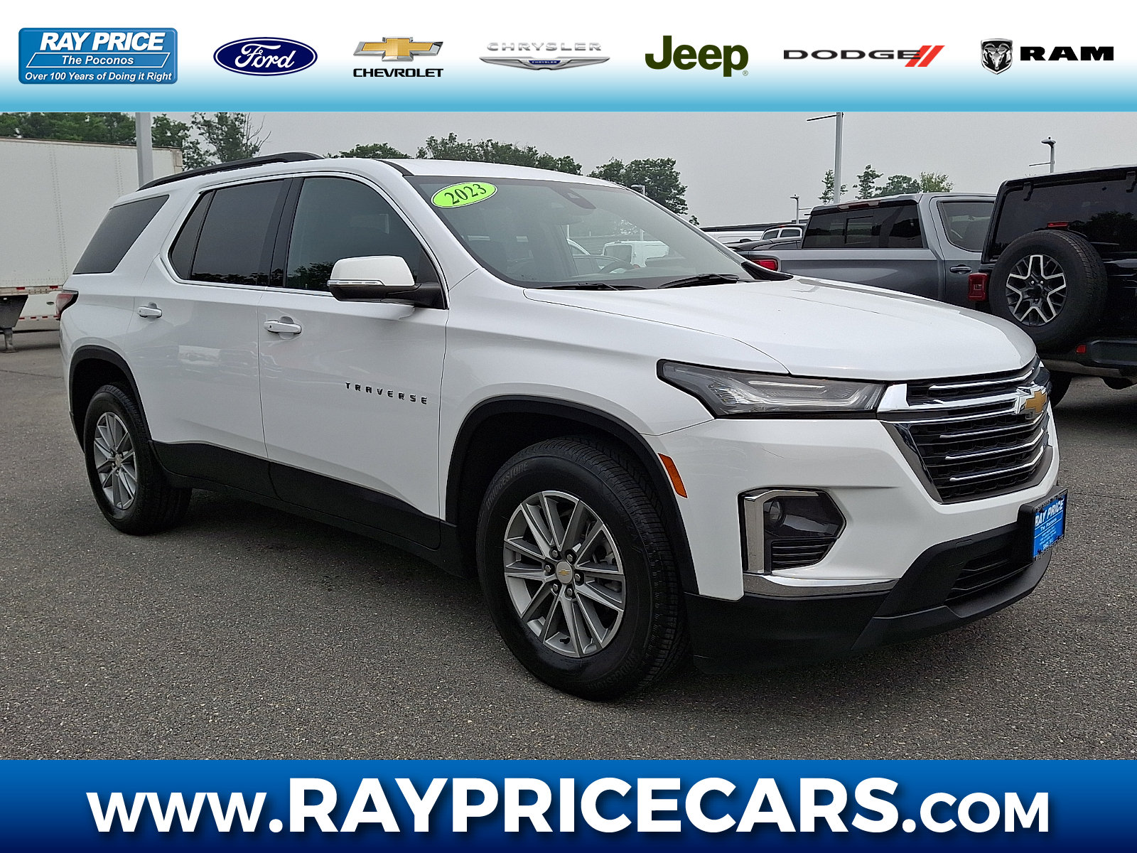 Certified 2023 Chevrolet Traverse LT AWD/4WD image 1
