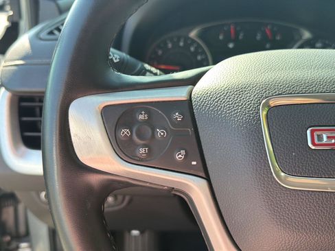 Used 2024 GMC Terrain SLT AWD/4WD image 20